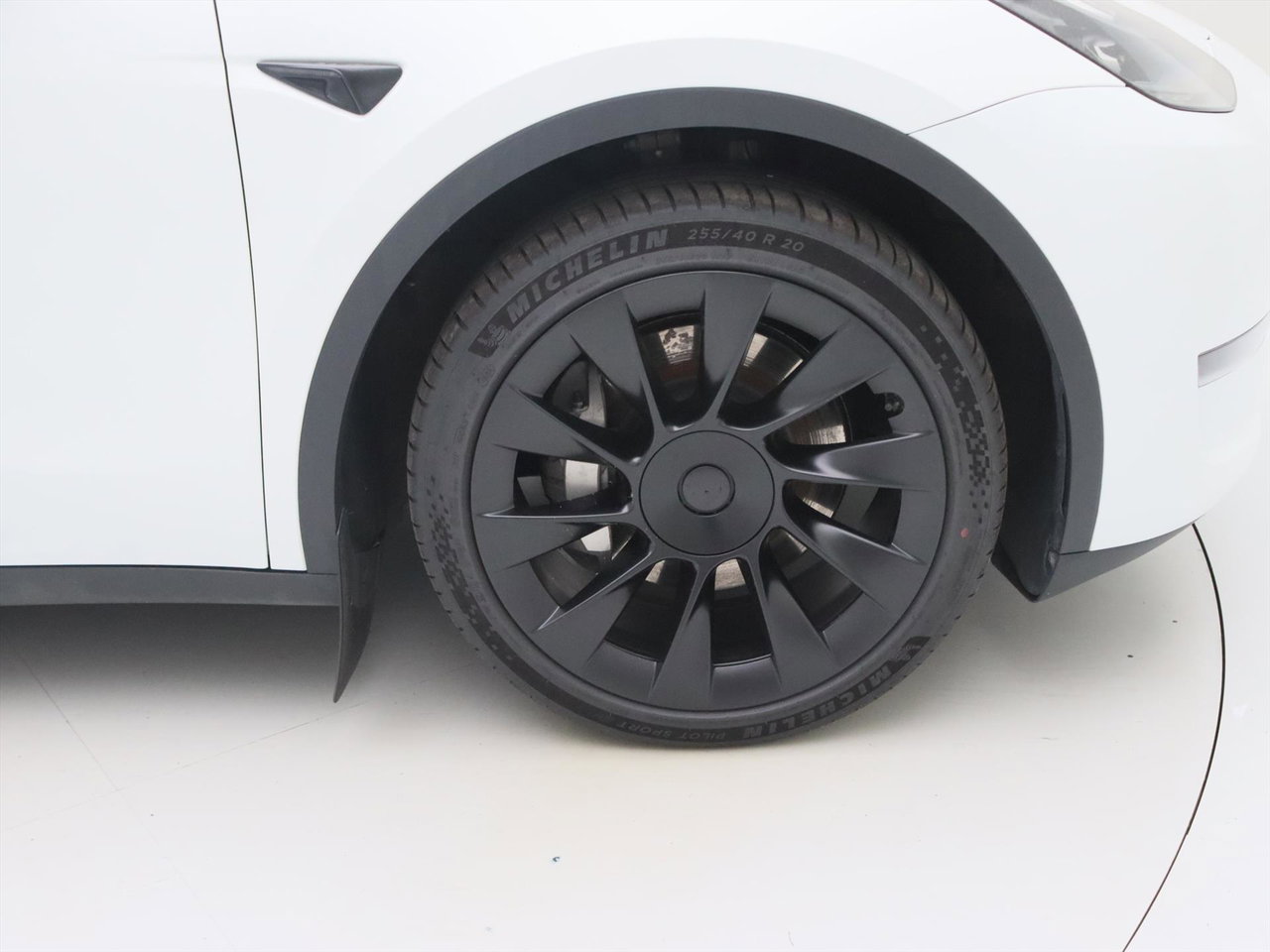 Tesla Model Y Long Range AWD 75kWh 351pk 93% SoH AMD RYZEN [ AUTOPILOT+20 INCH+PREMIUM AUDIO ] 13