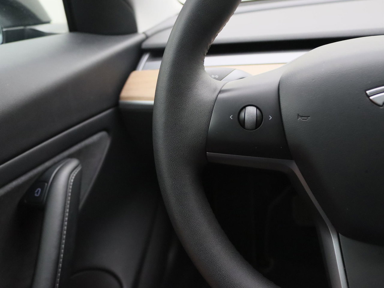 Tesla Model 3 Long-Range AWD 351pk 75 kWh 90.1% SoH FACELIFT [ WARMTEPOMP+AUTOPILOT+19 INCH ] 28