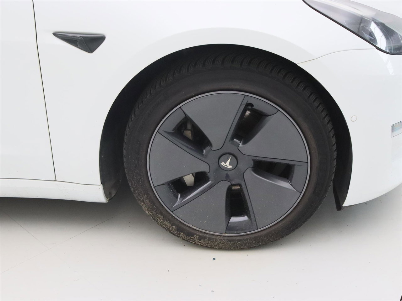 Tesla Model 3 Long-Range AWD 351pk 75 kWh FACELIFT [ TREKHAAK+WARMTEPOMP+AUTOPILOT+620KM WLTP+PREMIUM AUDIO ] 21