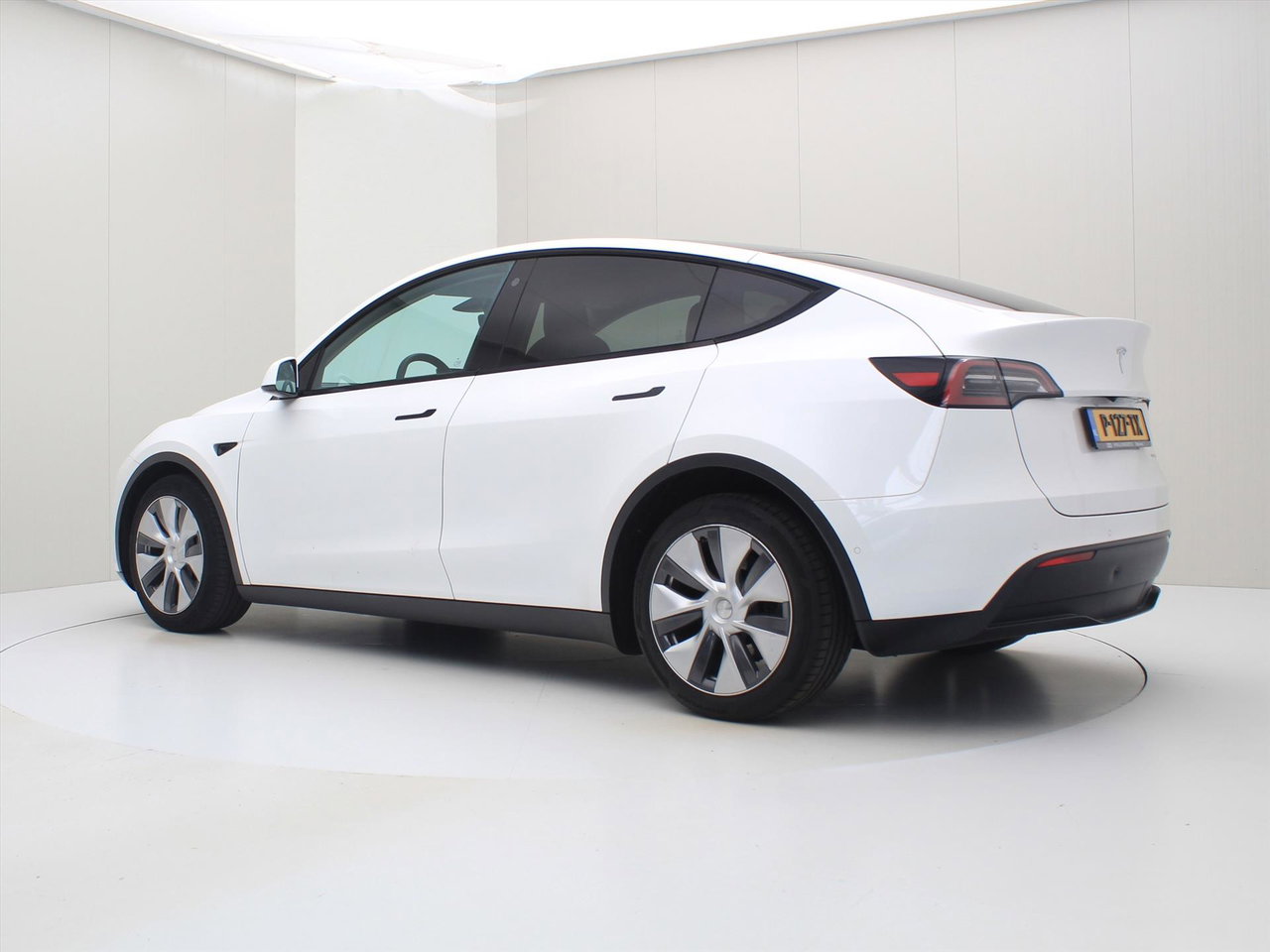 Tesla Model Y Long Range AWD 75kWh 351pk 91.3% SoH AMD RYZEN [ AUTOPILOT+19 INCH+PREMIUM AUDIO ] 3