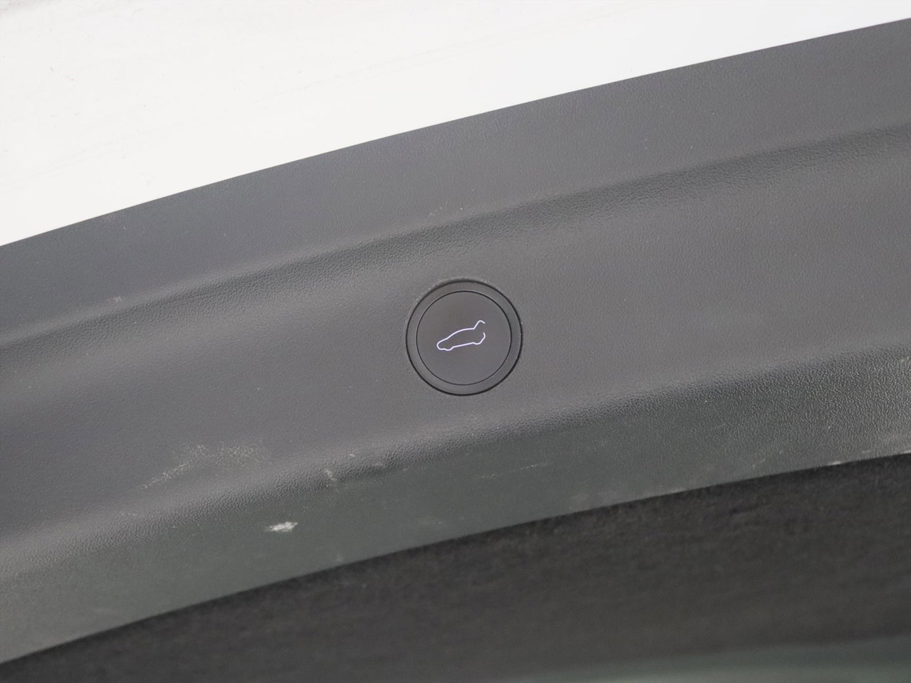 Tesla Model Y Long Range AWD 75kWh 351pk 91.3% SoH AMD RYZEN [ AUTOPILOT+19 INCH+PREMIUM AUDIO ] 10