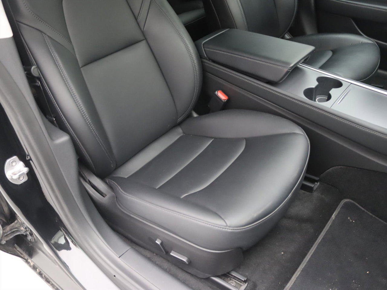 Tesla Model 3 Long-Range AWD 351pk 75 kWh UPGRADE [ RYZEN AMD+WARMTEPOMP+AUTOPILOT ] 18