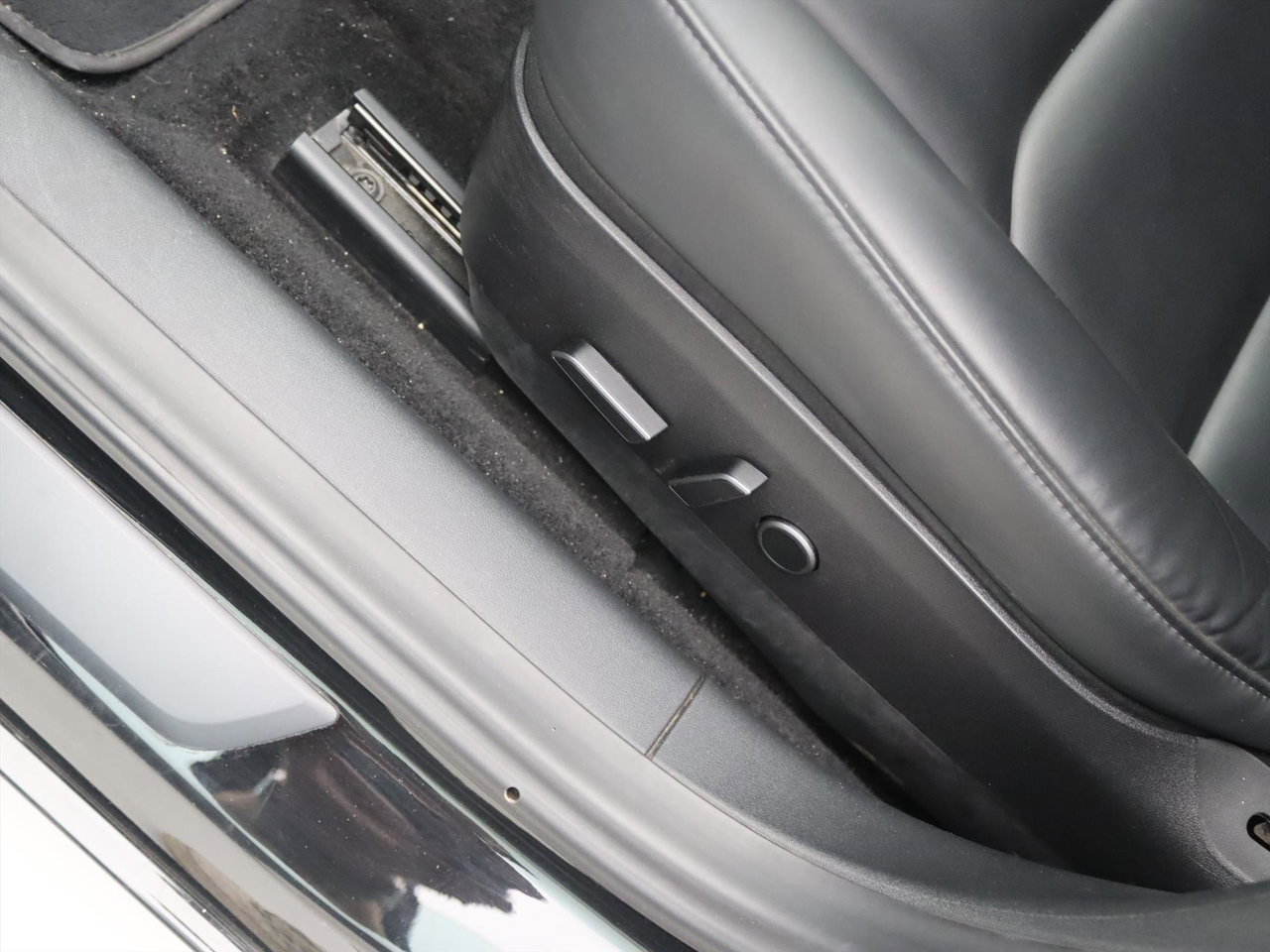 Tesla Model 3 Long-Range AWD 351pk 75 kWh UPGRADE [ RYZEN AMD+WARMTEPOMP+AUTOPILOT ] 23