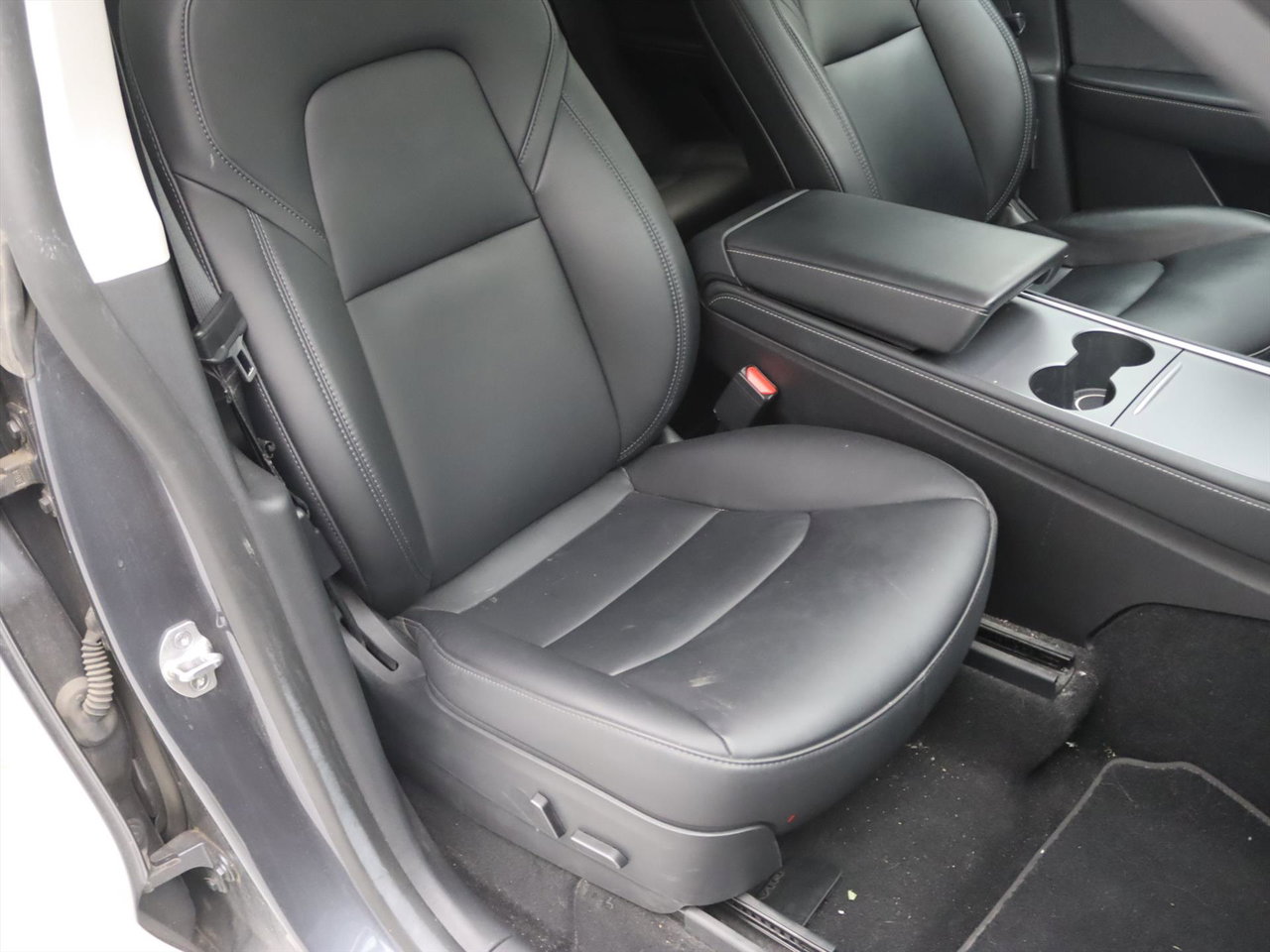 Tesla Model Y Long Range AWD 75kWh 358PK [ TREKHAAK+FSD+AUTOPILOT+PANO+LEDER+STOELVERWARMING ] 20