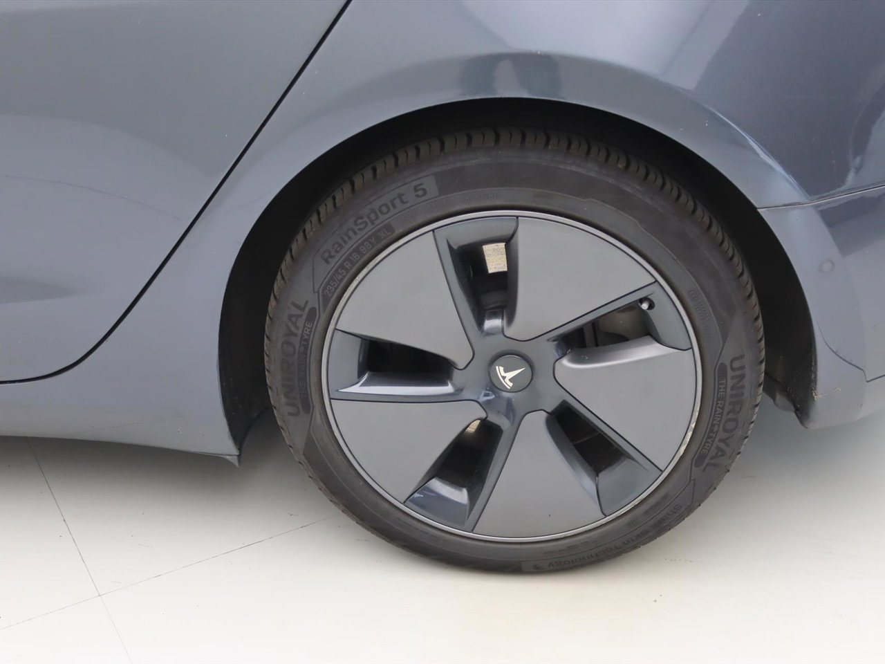 Tesla Model 3 Long-Range AWD 351pk 75 kWh 92% SoH FACELIFT [ FSD+TREKHAAK+WARMTEPOMP+620KM WLTP+PREMIUM AUDIO ] 18