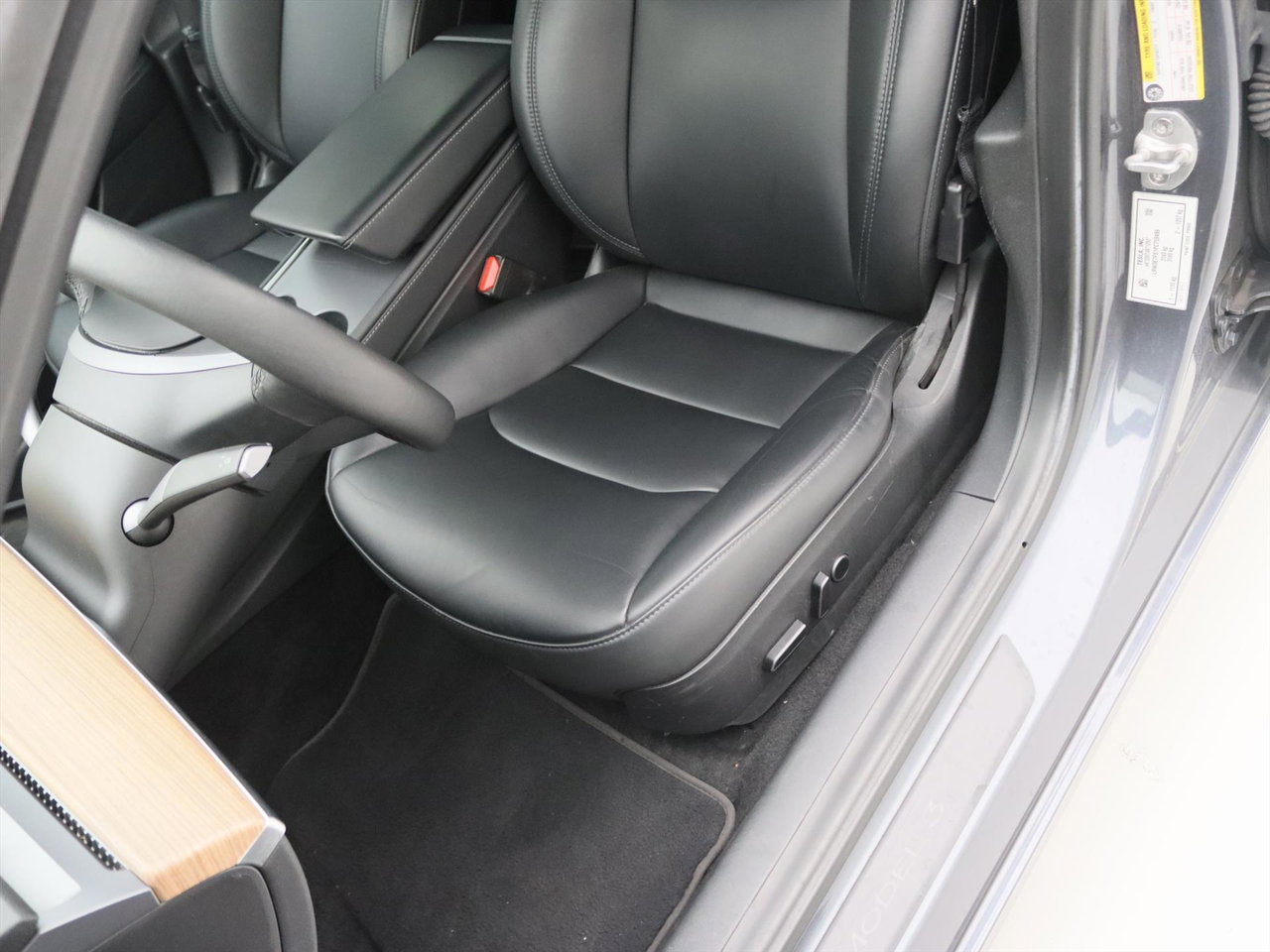 Tesla Model 3 Standard RWD Plus FACELIFT 90% SoH [ AMD RYZEN+WARMTEPOMP+AUTOPILOT+60 kWh+PREMIUM AUDIO ] 25