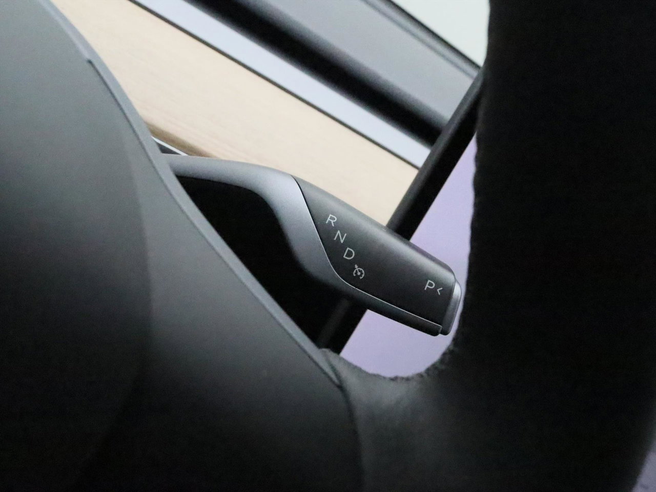 Tesla Model Y Long Range 345pk AWD 27
