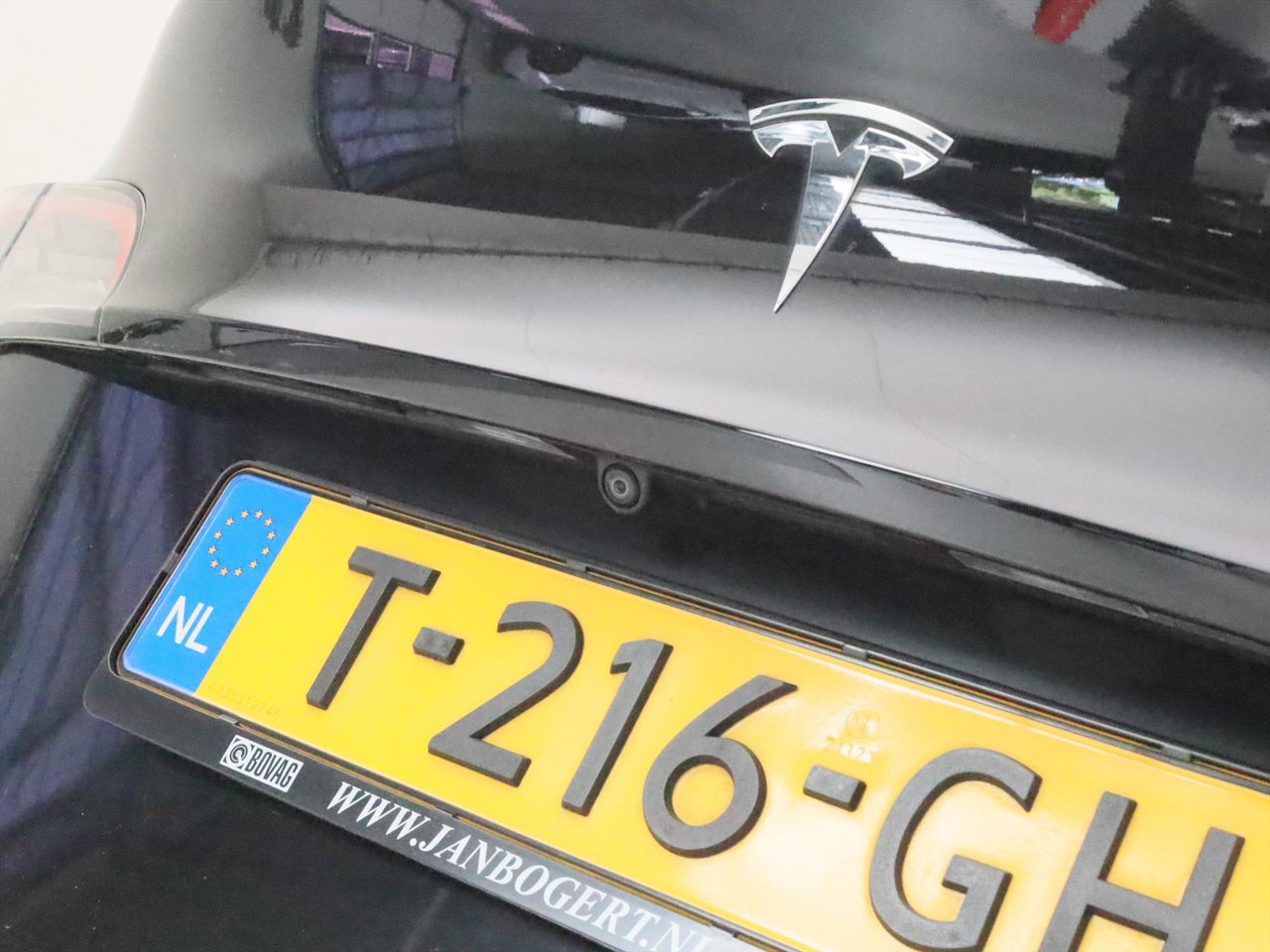 Tesla Model Y Long Range 345pk AWD 9
