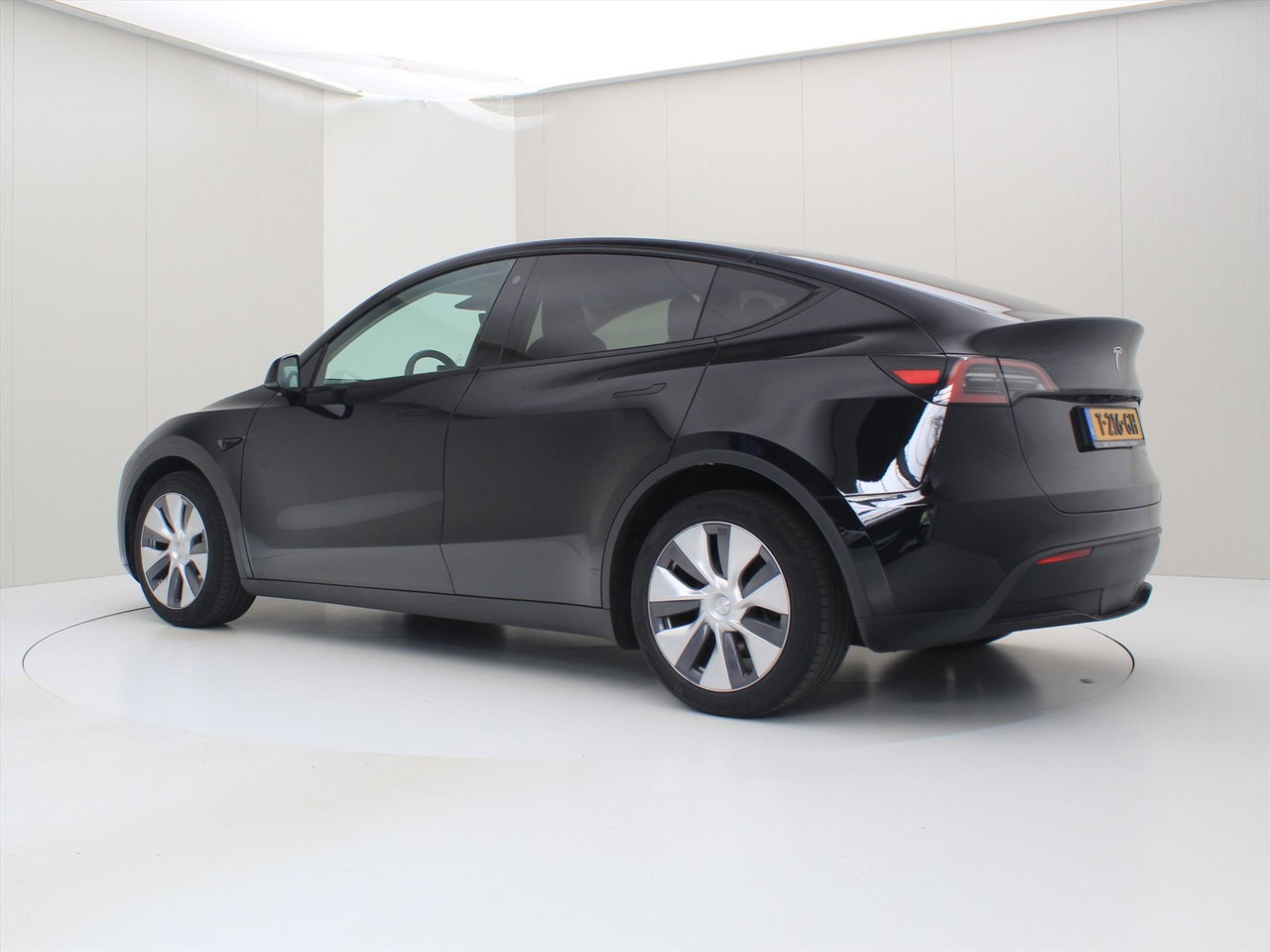 Tesla Model Y Long Range 345pk AWD 4