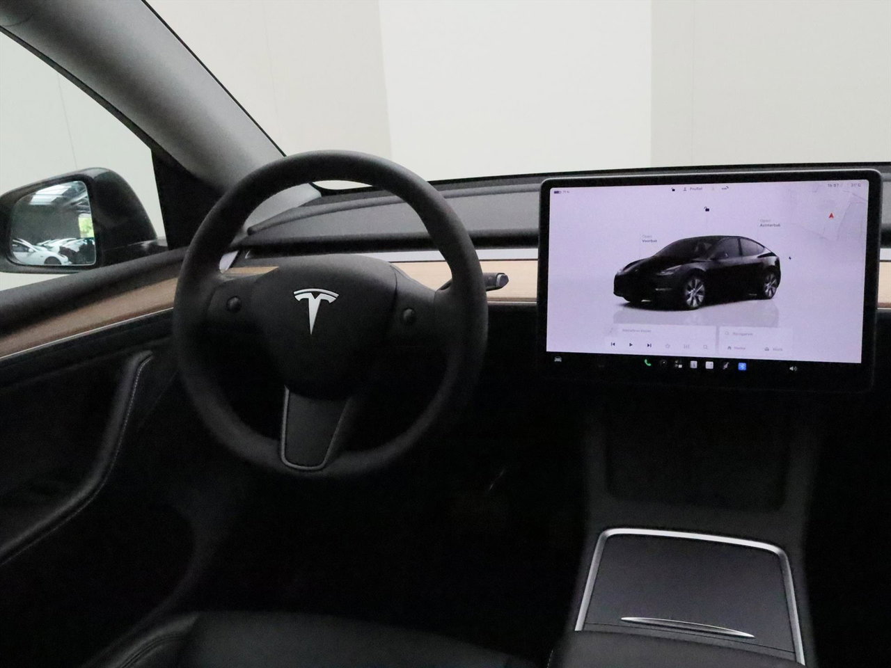 Tesla Model Y Long Range 345pk AWD 18