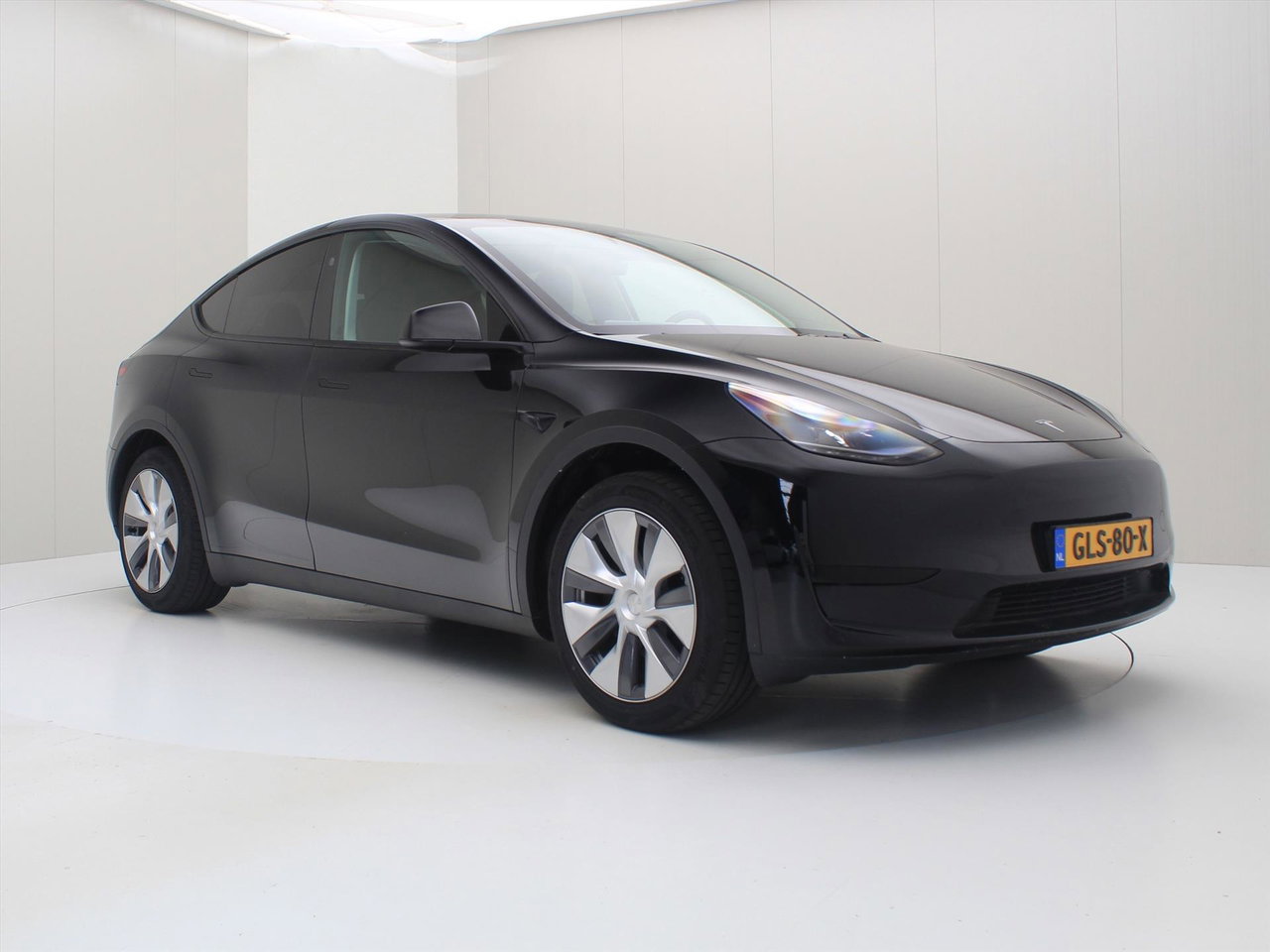 Tesla Model Y Standard RWD Plus 351pk 94,5% SoH [ HW4+LFP ACCU+AUTOPILOT+19 INCH+PREMIUM AUDIO ] 4