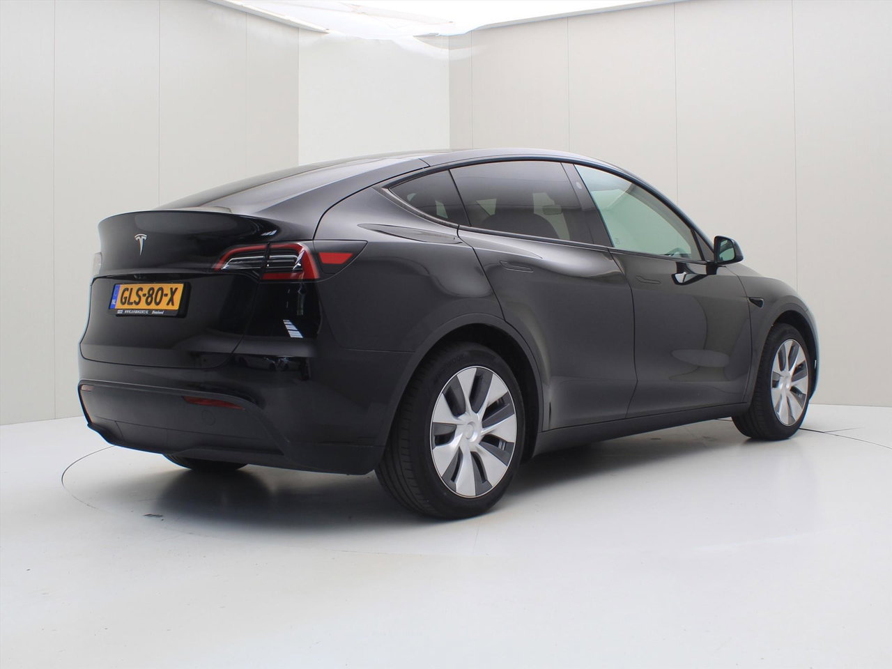 Tesla Model Y Standard RWD Plus 351pk 94,5% SoH [ HW4+LFP ACCU+AUTOPILOT+19 INCH+PREMIUM AUDIO ] 2
