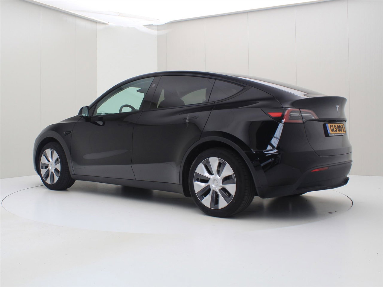 Tesla Model Y Standard RWD Plus 351pk 94,5% SoH [ HW4+LFP ACCU+AUTOPILOT+19 INCH+PREMIUM AUDIO ] 3