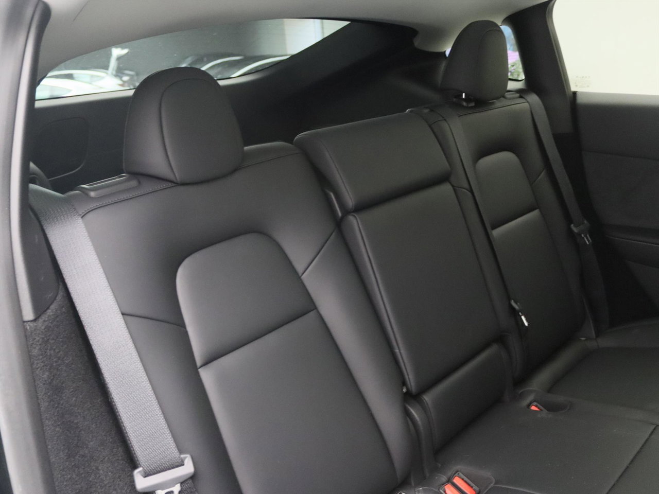 Tesla Model Y Standard RWD Plus 351pk 94,5% SoH [ HW4+LFP ACCU+AUTOPILOT+19 INCH+PREMIUM AUDIO ] 16