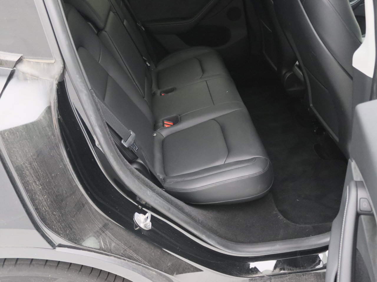 Tesla Model Y Standard RWD Plus 351pk 94,5% SoH [ HW4+LFP ACCU+AUTOPILOT+19 INCH+PREMIUM AUDIO ] 15