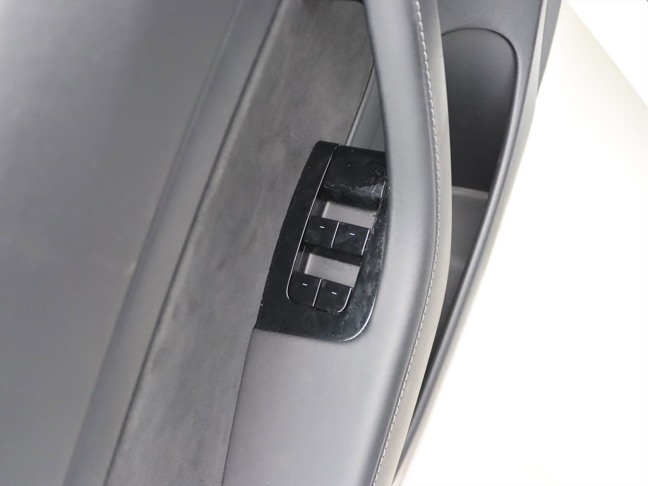 Tesla Model 3 Standard RWD Plus 86.5% SoH [ AUTOPILOT+60 kWh+PREMIUM AUDIO ] 29