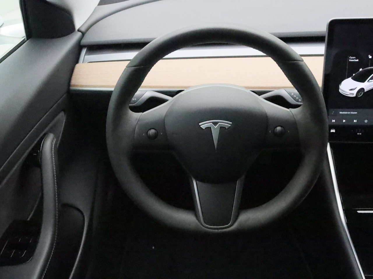 Tesla Model 3 Standard RWD Plus 86.5% SoH [ AUTOPILOT+60 kWh+PREMIUM AUDIO ] 19