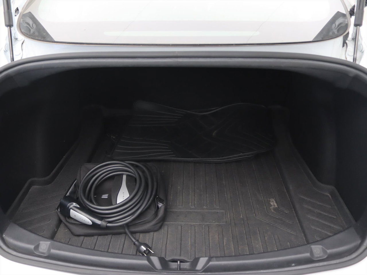 Tesla Model 3 Standard RWD Plus 86.5% SoH [ AUTOPILOT+60 kWh+PREMIUM AUDIO ] 24