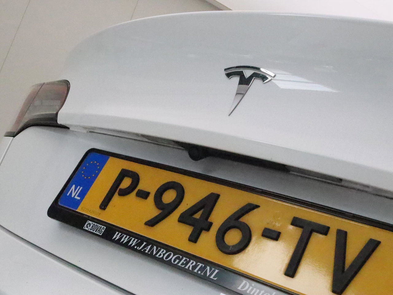 Tesla Model 3 Standard RWD Plus 90,6% SoH UPGRADE [ RYZEN AMD+LFP-ACCU+WARMTEPOMP+AUTOPILOT+60 kWh+PREMIUM AUDIO ] 23