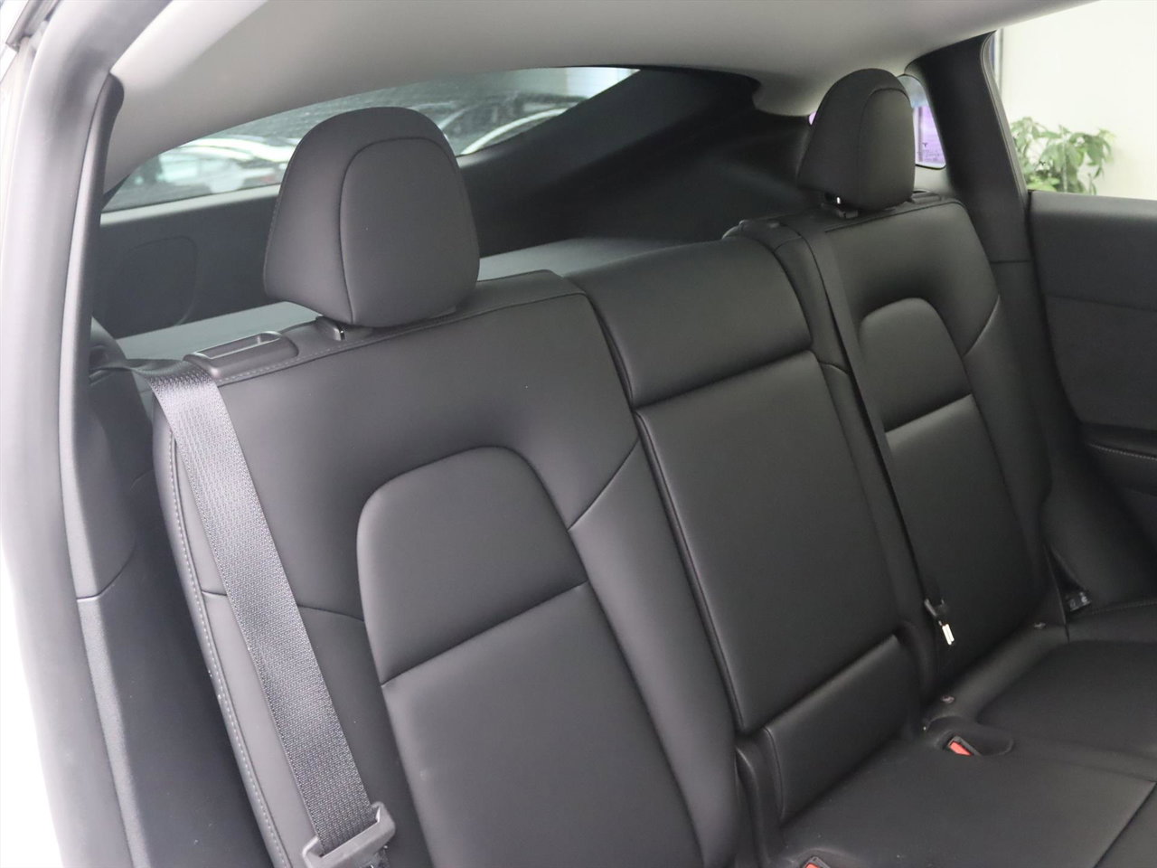 Tesla Model Y Standard RWD Plus 351pk 92,5% SoH AMD RYZEN [ LFP ACCU+AUTOPILOT+19 INCH+PREMIUM AUDIO ] 14