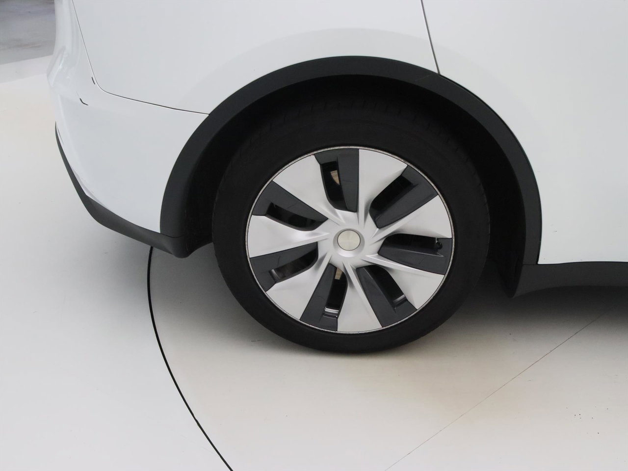 Tesla Model Y Standard RWD Plus 351pk 92,5% SoH AMD RYZEN [ LFP ACCU+AUTOPILOT+19 INCH+PREMIUM AUDIO ] 11