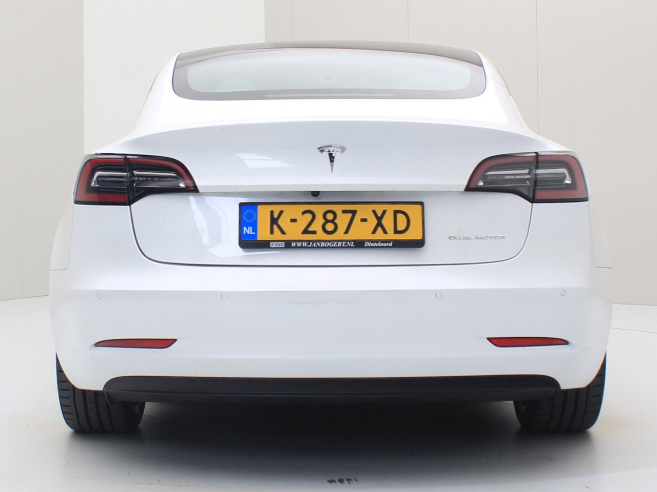 Tesla Model 3 Long-Range AWD 351pk 75 kWh FACELIFT 88,6% SoH [ WIT LEDER+WARMTEPOMP+AUTOPILOT+620KM WLTP+PREMIUM AUDIO ] 7