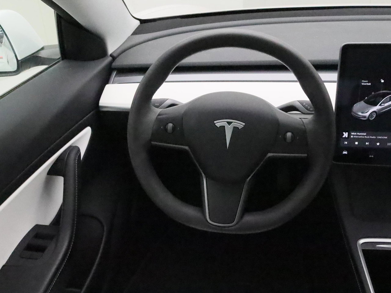 Tesla Model 3 Long-Range AWD 351pk 75 kWh FACELIFT 88,6% SoH [ WIT LEDER+WARMTEPOMP+AUTOPILOT+620KM WLTP+PREMIUM AUDIO ] 19
