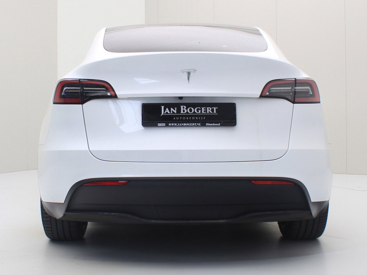 Tesla Model Y Standard RWD Plus 93.2% SoH [ AMD RYZEN+AUTOPILOT+19 INCH+PREMIUM AUDIO ] 6