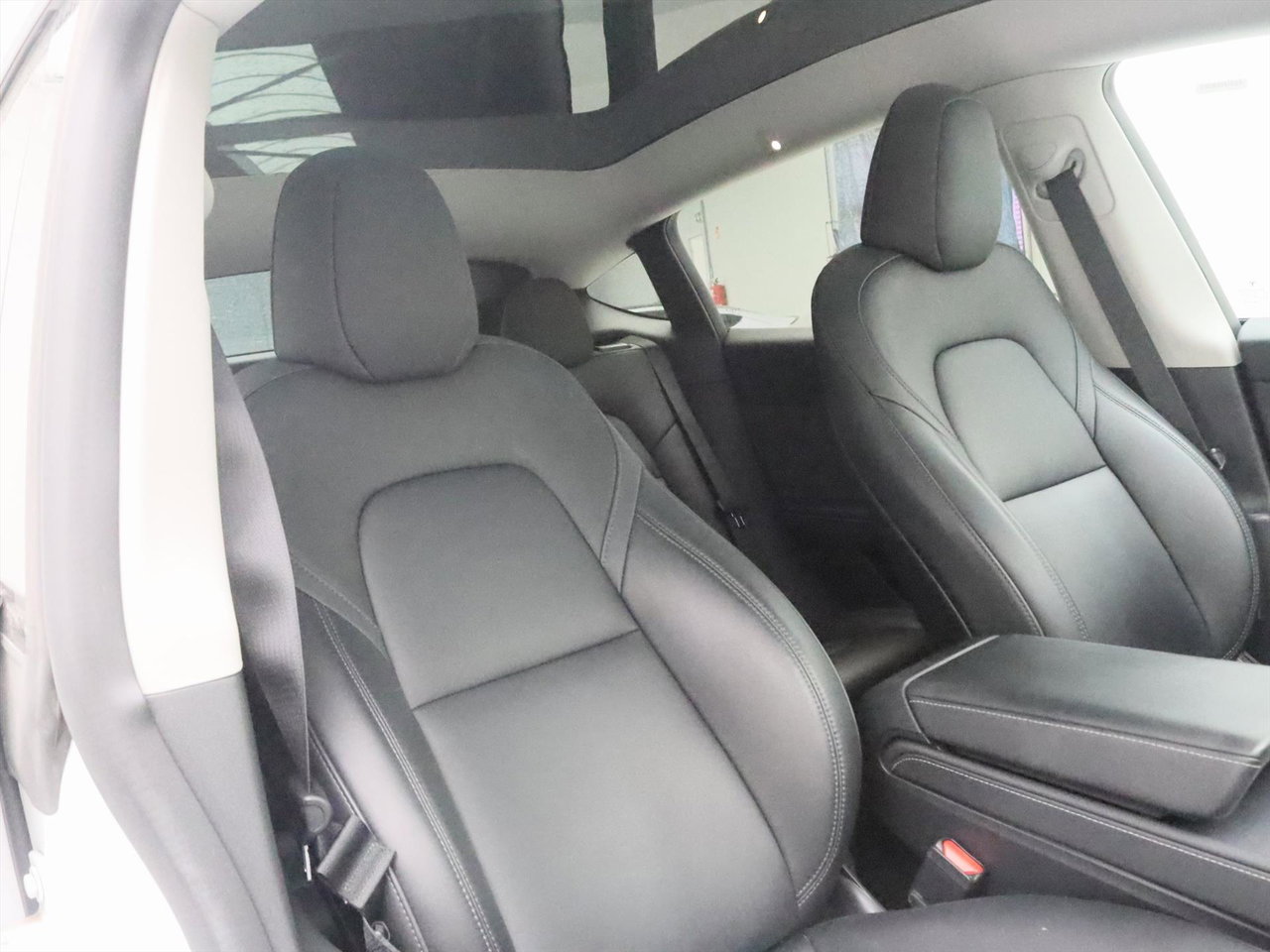 Tesla Model Y Standard RWD Plus 93.2% SoH [ AMD RYZEN+AUTOPILOT+19 INCH+PREMIUM AUDIO ] 16