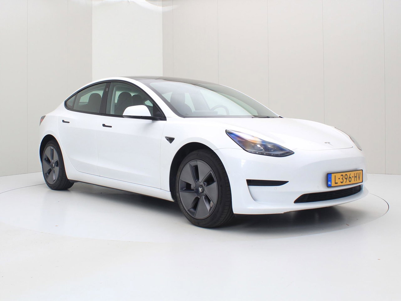 Tesla Model 3 Standard RWD Plus 90,3% SoH FACELIFT [ LFP-ACCU+WARMTEPOMP+AUTOPILOT+60 kWh+PREMIUM AUDIO ] 4