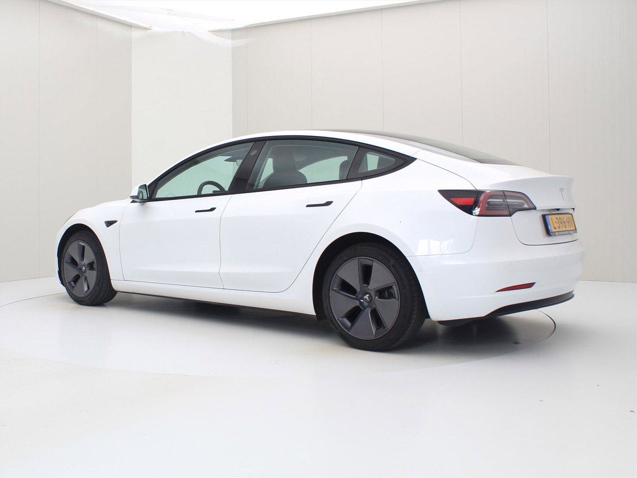 Tesla Model 3 Standard RWD Plus 90,3% SoH FACELIFT [ LFP-ACCU+WARMTEPOMP+AUTOPILOT+60 kWh+PREMIUM AUDIO ] 3