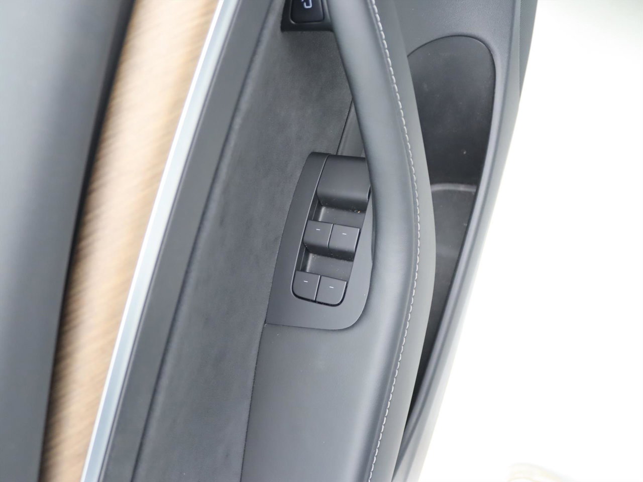 Tesla Model 3 Standard RWD Plus 90,3% SoH FACELIFT [ LFP-ACCU+WARMTEPOMP+AUTOPILOT+60 kWh+PREMIUM AUDIO ] 29