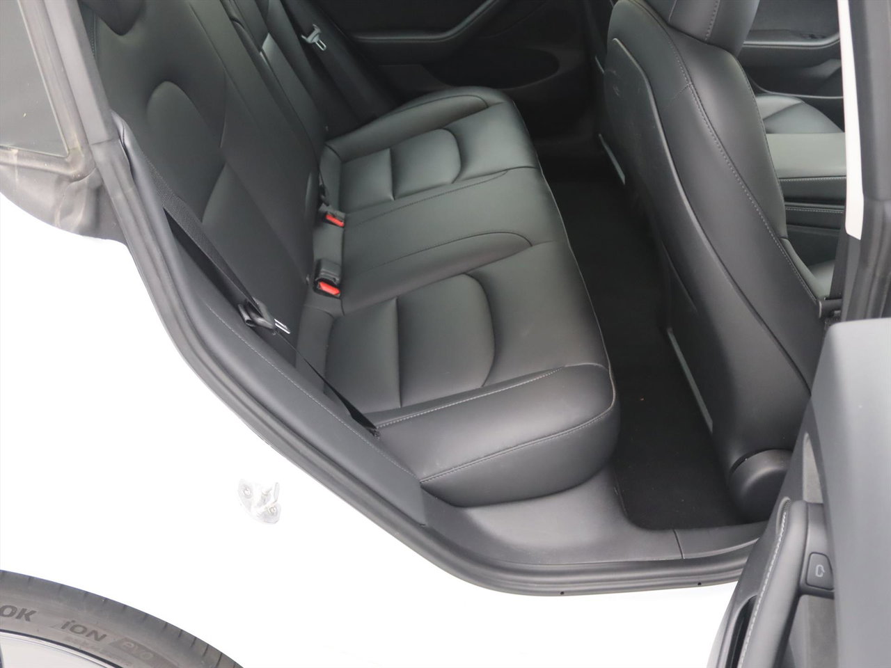 Tesla Model 3 Standard RWD Plus 90,3% SoH FACELIFT [ LFP-ACCU+WARMTEPOMP+AUTOPILOT+60 kWh+PREMIUM AUDIO ] 14