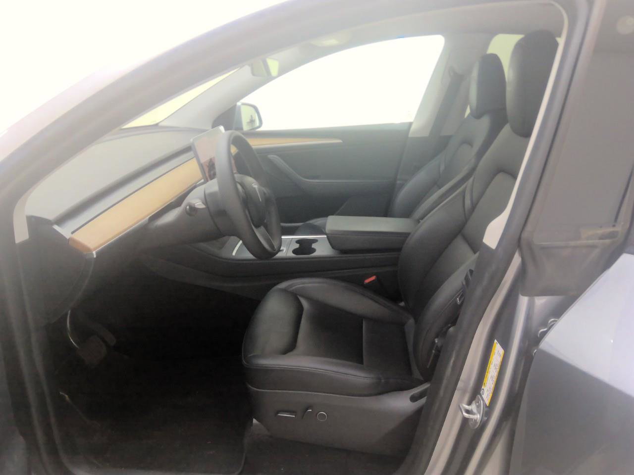 Tesla Model Y Long Range Dual Motor AWD 91,8% SoH Quicksilver [ AUTOPILOT+TREKHAAK+PANORAMADAK+STOELVERWARMING ] 7