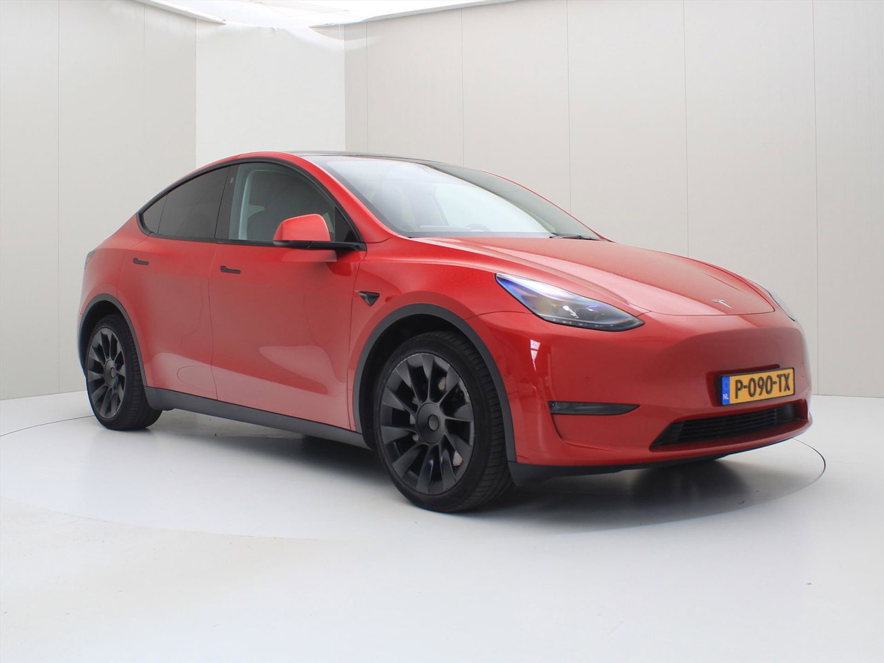 Tesla Model Y Long Range AWD 75kWh 351pk AMD RYZEN 92,2% SoH [ AUTOPILOT+20 INCH+PREMIUM AUDIO ] 4