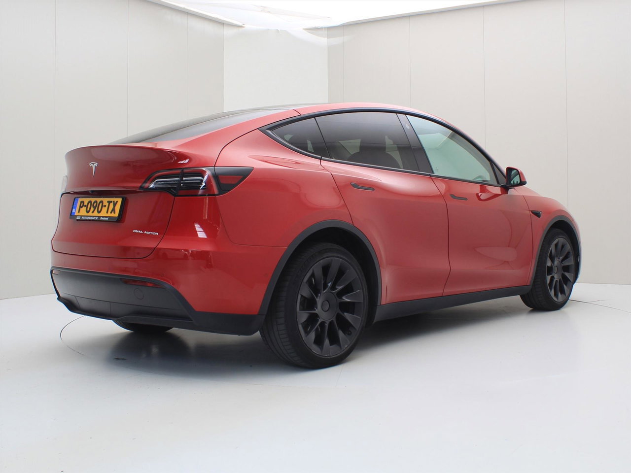 Tesla Model Y Long Range AWD 75kWh 351pk AMD RYZEN 92,2% SoH [ AUTOPILOT+20 INCH+PREMIUM AUDIO ] 2