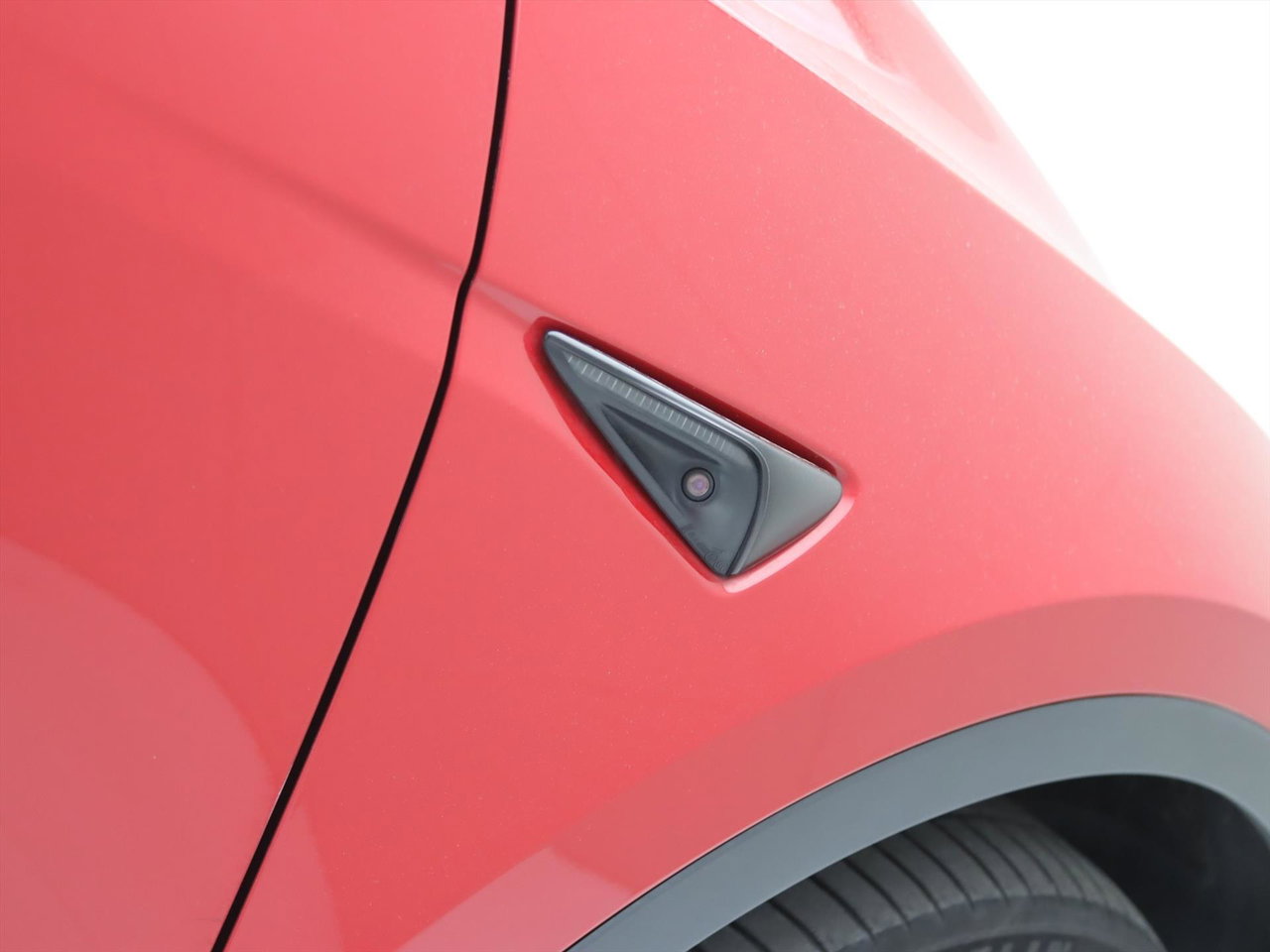 Tesla Model Y Long Range AWD 75kWh 351pk AMD RYZEN 92,2% SoH [ AUTOPILOT+20 INCH+PREMIUM AUDIO ] 13
