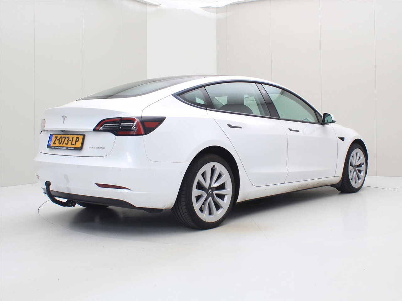 Tesla Model 3 Long-Range AWD 351pk 75 kWh FACELIFT [ TREKHAAK+WARMTEPOMP+19 INCH+AUTOPILOT+PREMIUM AUDIO ] 2