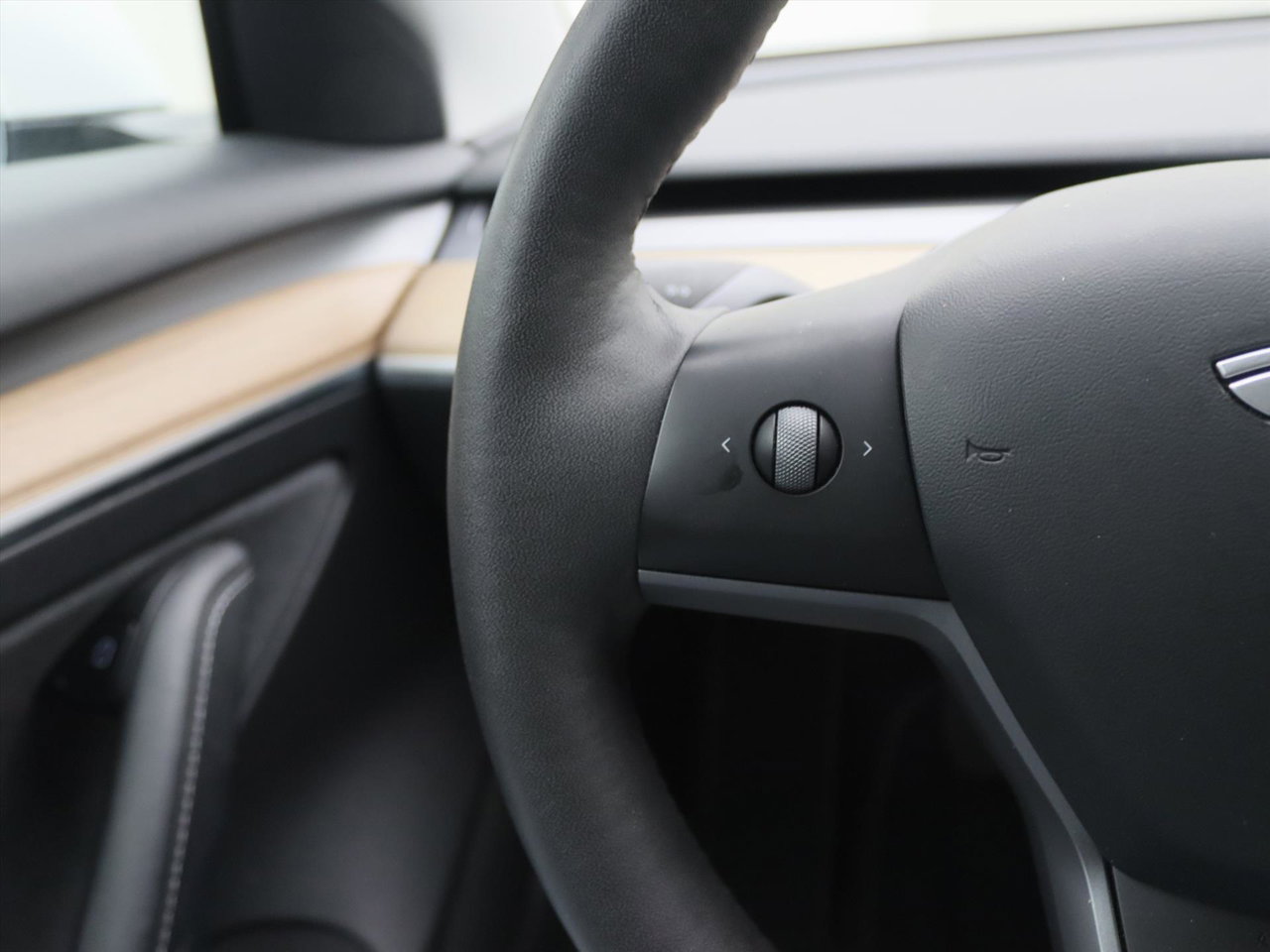 Tesla Model 3 Long-Range AWD 351pk 75 kWh 91.6% SoH FACELIFT [ TREKHAAK+LEDER+WARMTEPOMP+ENHANCED AUTOPILOT ] 29
