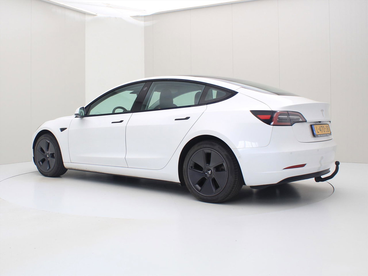 Tesla Model 3 Long-Range AWD 351pk 75 kWh 91.6% SoH FACELIFT [ TREKHAAK+LEDER+WARMTEPOMP+ENHANCED AUTOPILOT ] 4