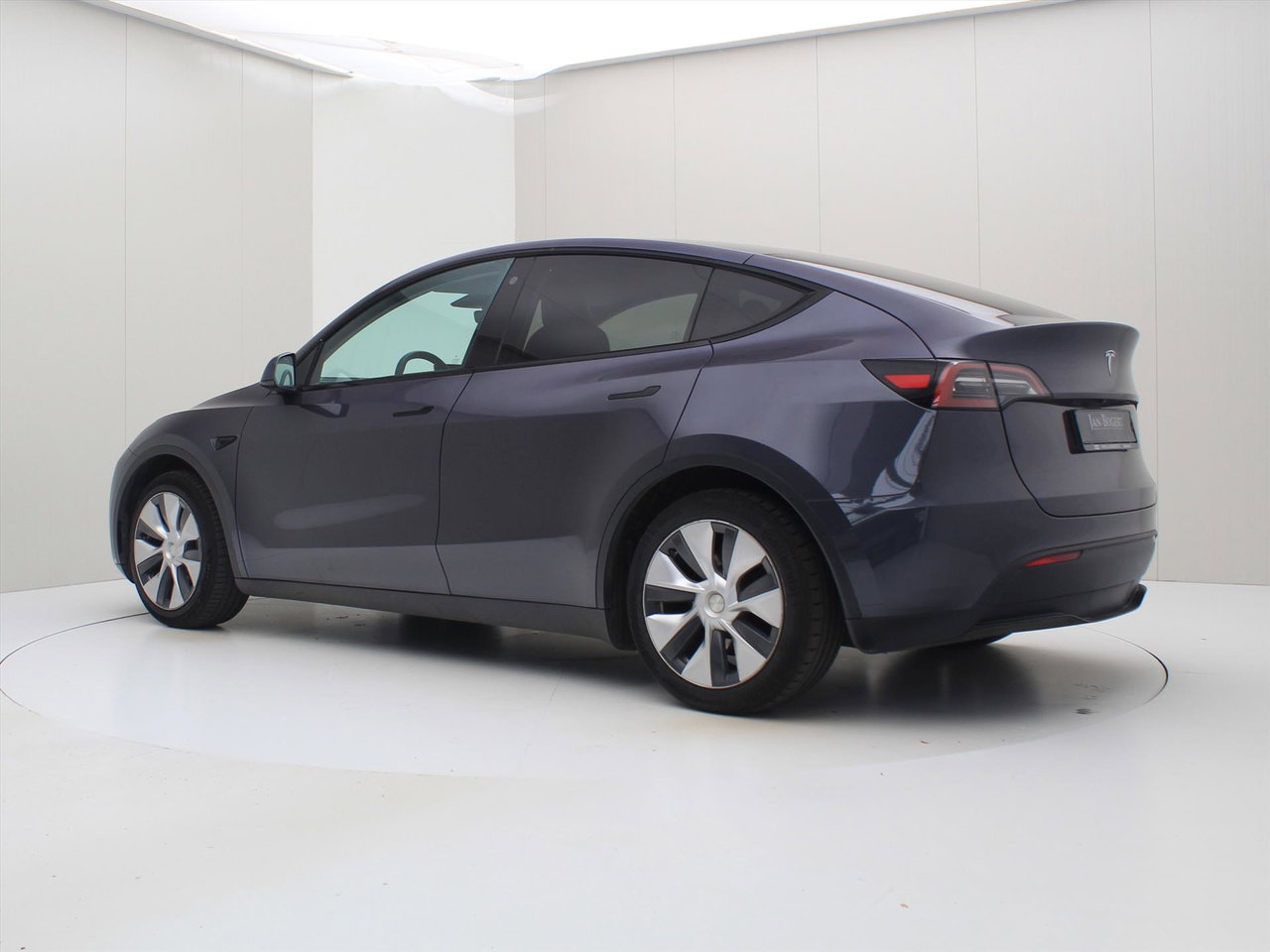Tesla Model Y Standard RWD Plus 351pk AMD RYZEN [ LFP ACCU+AUTOPILOT+19 INCH+PREMIUM AUDIO ] 3