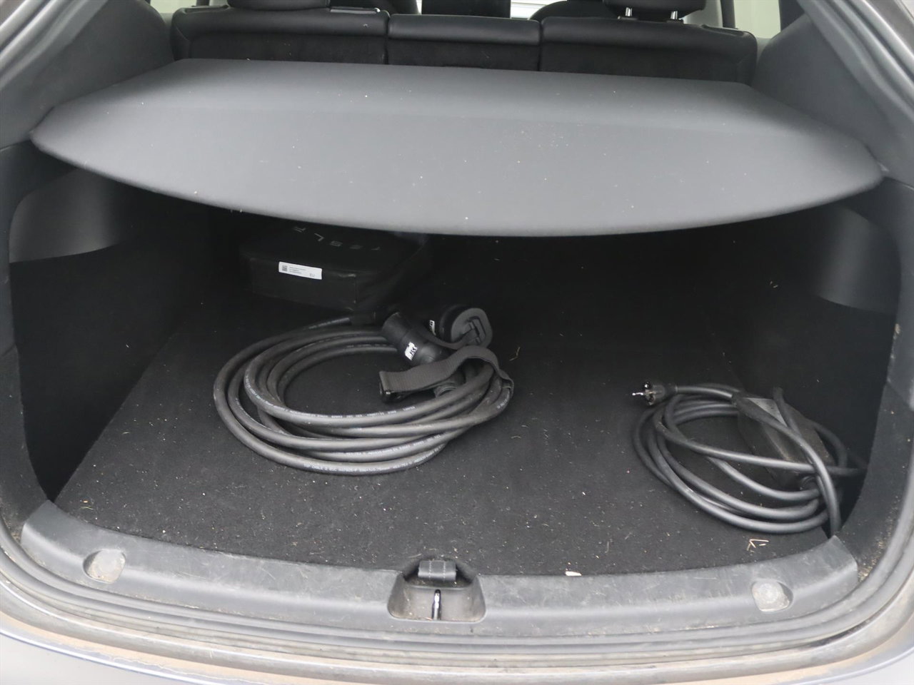 Tesla Model Y Standard RWD Plus 351pk AMD RYZEN [ LFP ACCU+AUTOPILOT+19 INCH+PREMIUM AUDIO ] 9