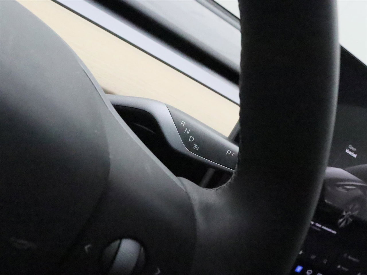 Tesla Model Y Standard RWD Plus 351pk AMD RYZEN [ LFP ACCU+AUTOPILOT+19 INCH+PREMIUM AUDIO ] 26