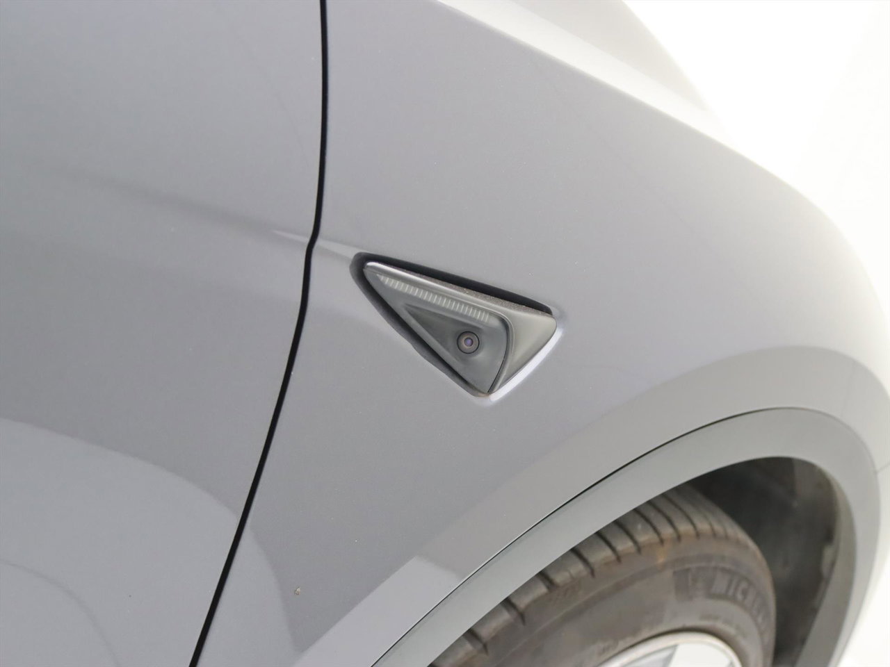 Tesla Model Y Standard RWD Plus 351pk AMD RYZEN [ LFP ACCU+AUTOPILOT+19 INCH+PREMIUM AUDIO ] 13