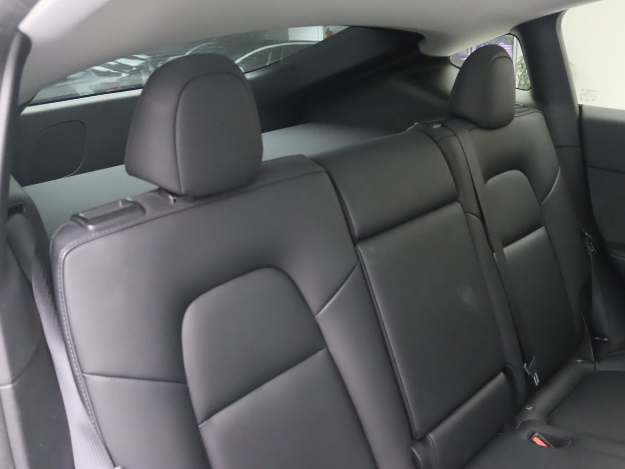 Tesla Model Y Standard RWD Plus 351pk AMD RYZEN [ LFP ACCU+AUTOPILOT+19 INCH+PREMIUM AUDIO ] 16