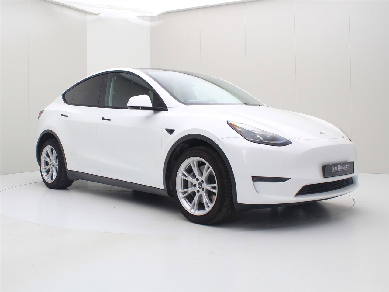 Tesla Model Y Long Range AWD 75kWh 351pk [ AMD RYZEN+AUTOPILOT+19 INCH+PREMIUM AUDIO ] 4