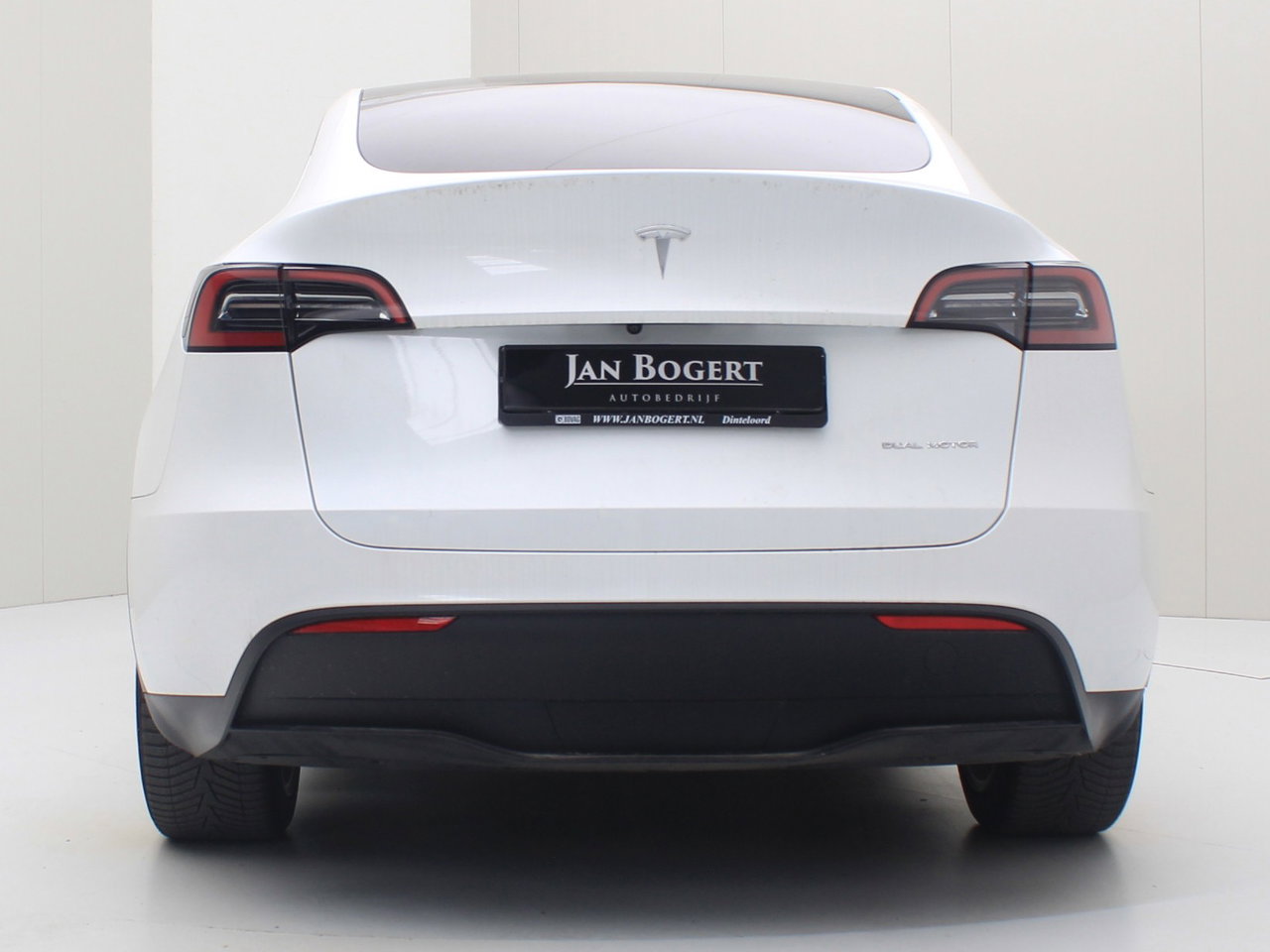 Tesla Model Y Long Range AWD 75kWh 351pk [ AMD RYZEN+AUTOPILOT+19 INCH+PREMIUM AUDIO ] 6