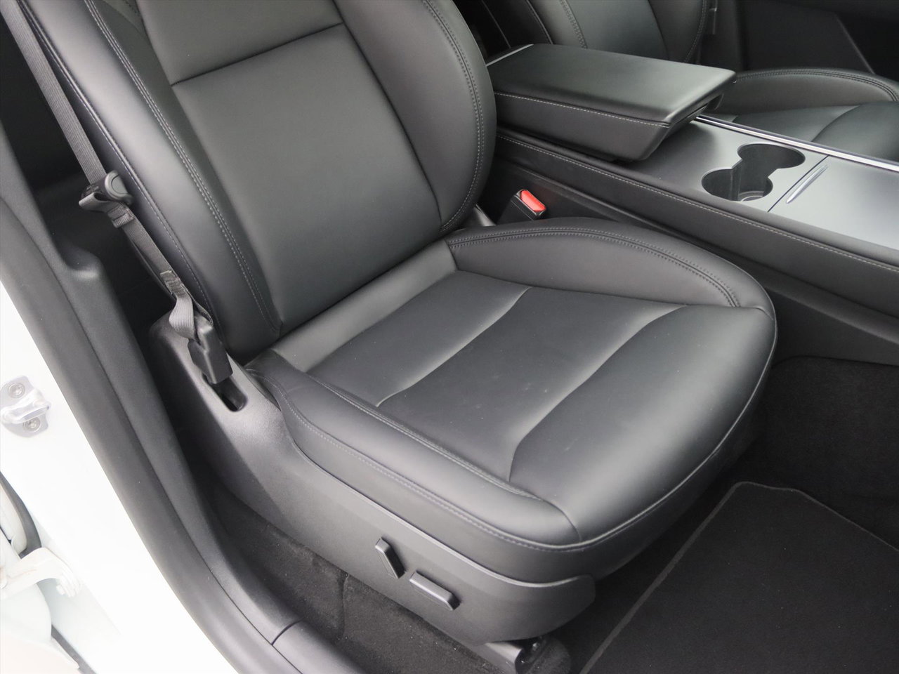 Tesla Model Y Long Range AWD 75kWh 351pk [ AMD RYZEN+AUTOPILOT+19 INCH+PREMIUM AUDIO ] 15
