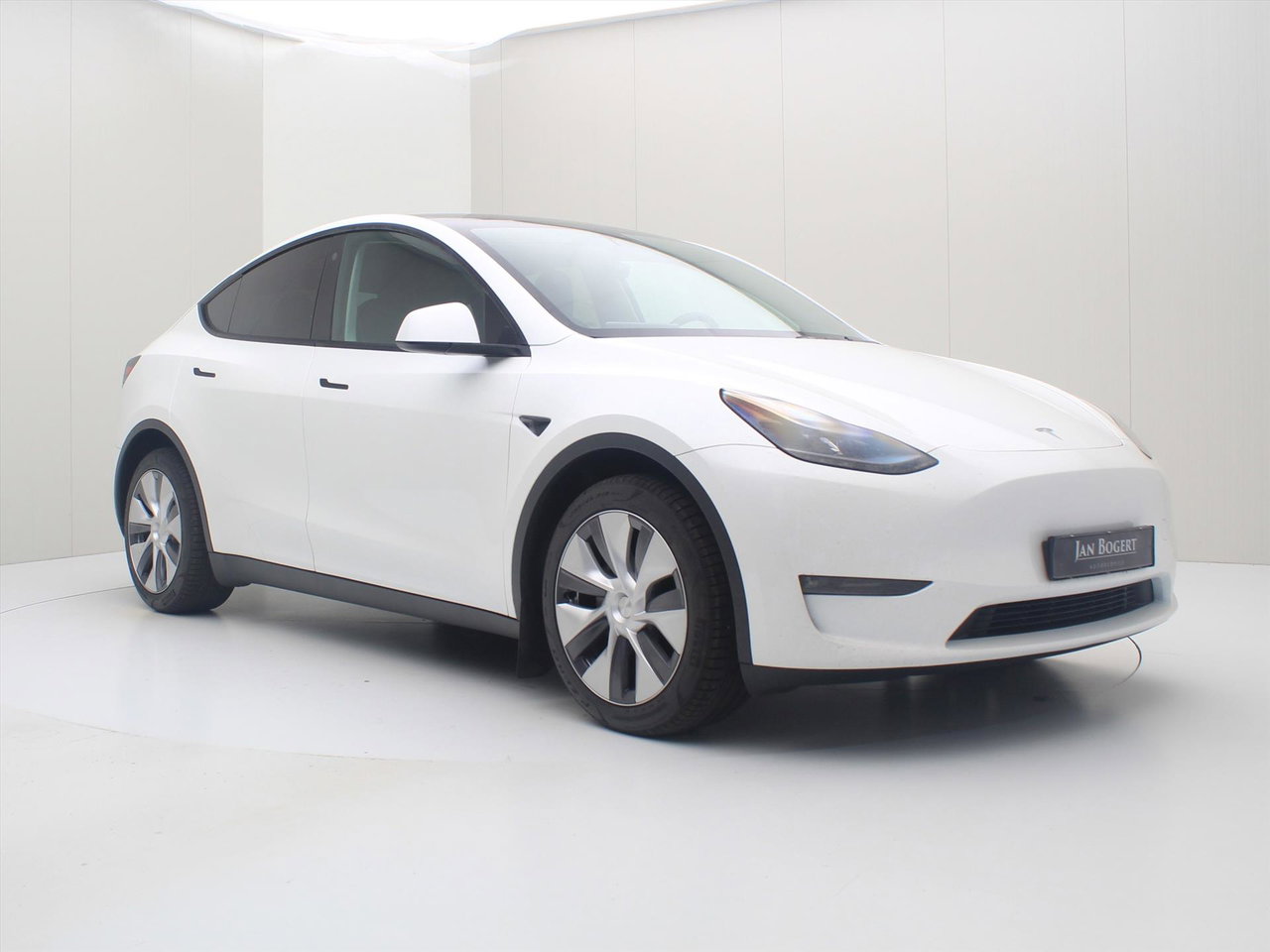 Tesla Model Y Long Range AWD 75kWh 351pk [ AMD RYZEN+AUTOPILOT+19 INCH+PREMIUM AUDIO ] 4