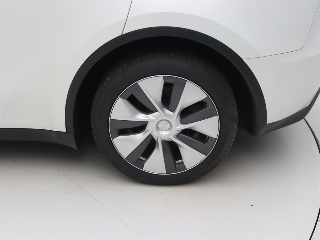 Tesla Model Y Long Range AWD 75kWh 351pk [ AMD RYZEN+AUTOPILOT+19 INCH+PREMIUM AUDIO ] 9